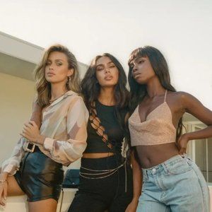 Medium NWT 6 pieces of summer clothing bundle